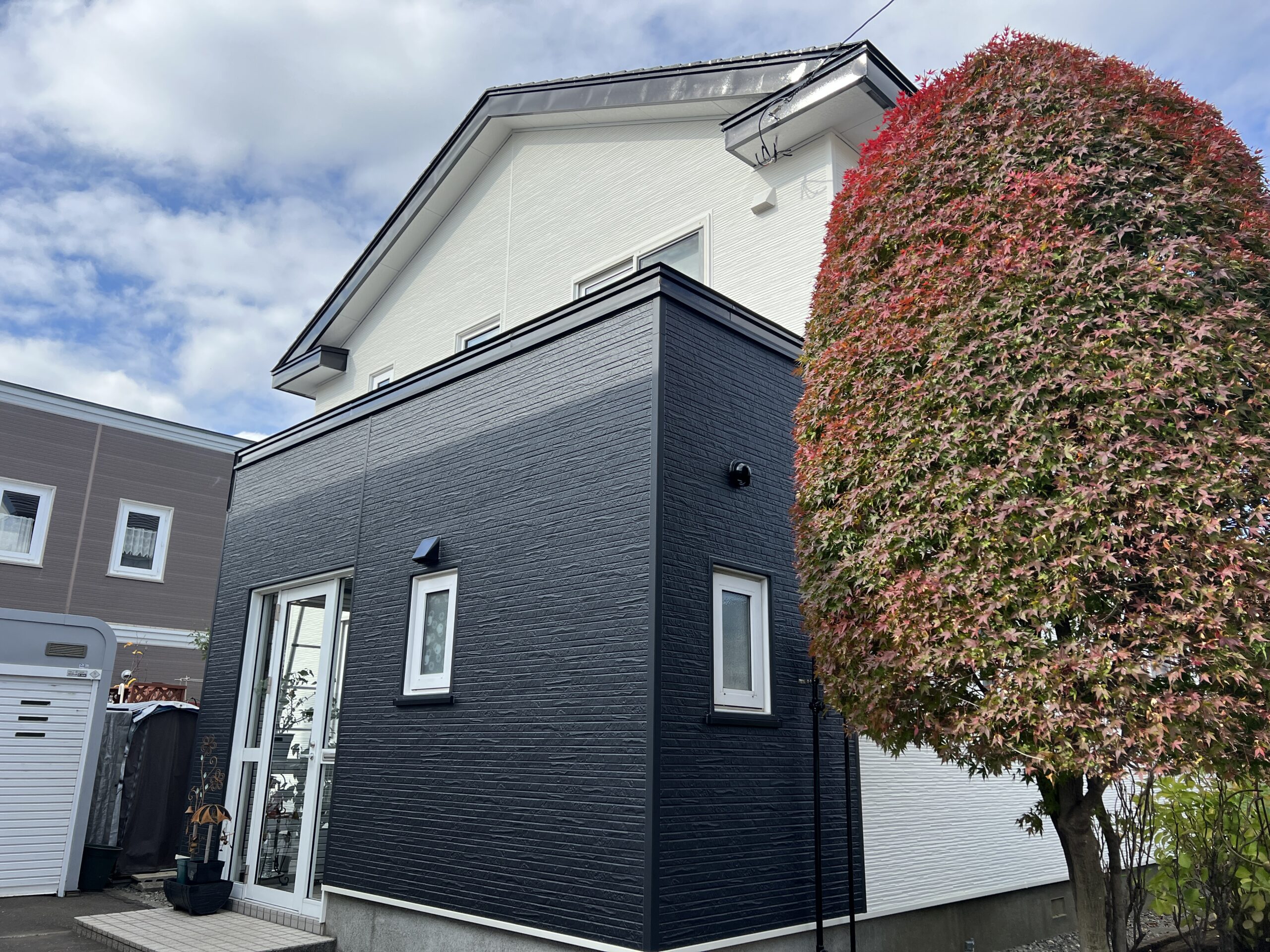 札幌市厚別区N様邸外壁サイディング・屋根塗装工事完成